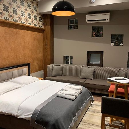 Guest House People 科尔察 外观 照片