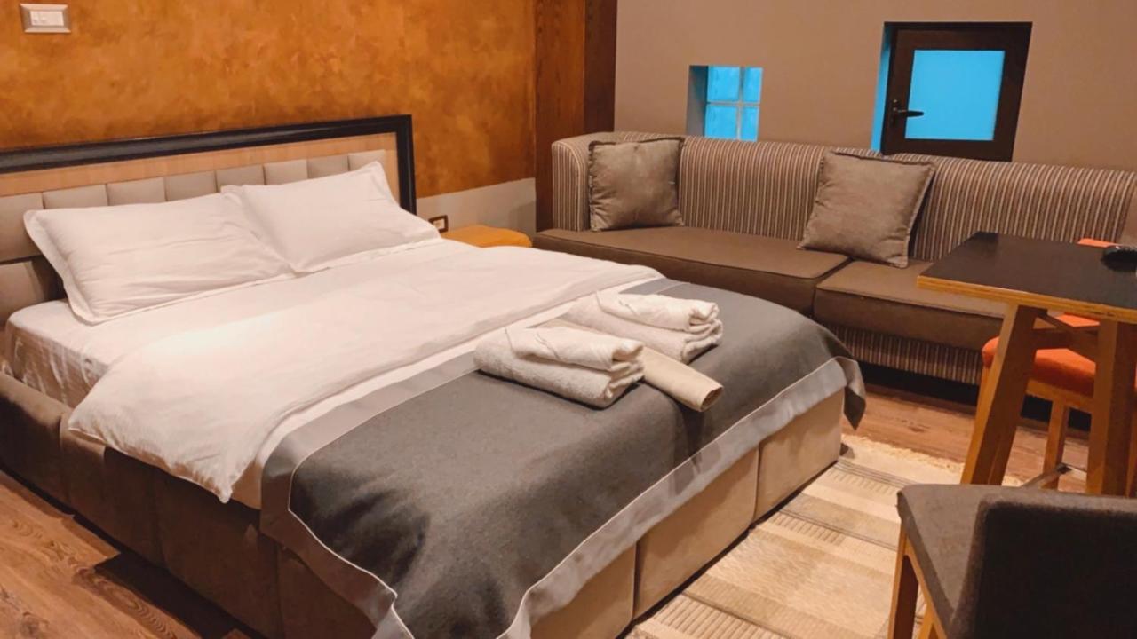 Guest House People 科尔察 外观 照片